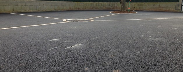Cour en enrobé aux Magnils reigners en Vendée