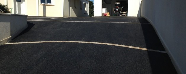 Cour en enrobé à Curzon en Vendée